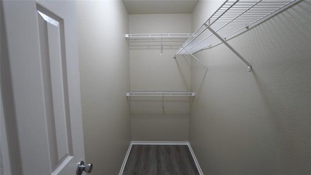 Building Photo - 2028 Wildwood Dr