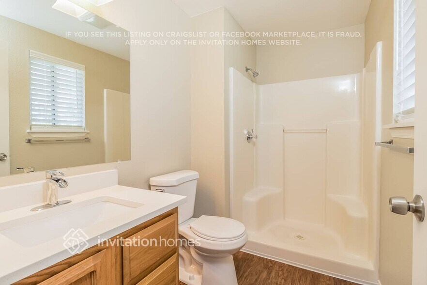 Building Photo - 833 SW 313th Ct
