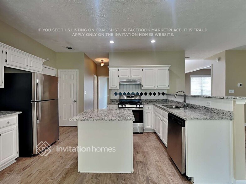 Building Photo - 4299 Chatham View Dr