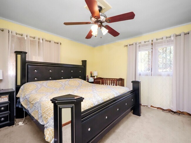 Building Photo - 8705 W 92nd Pl