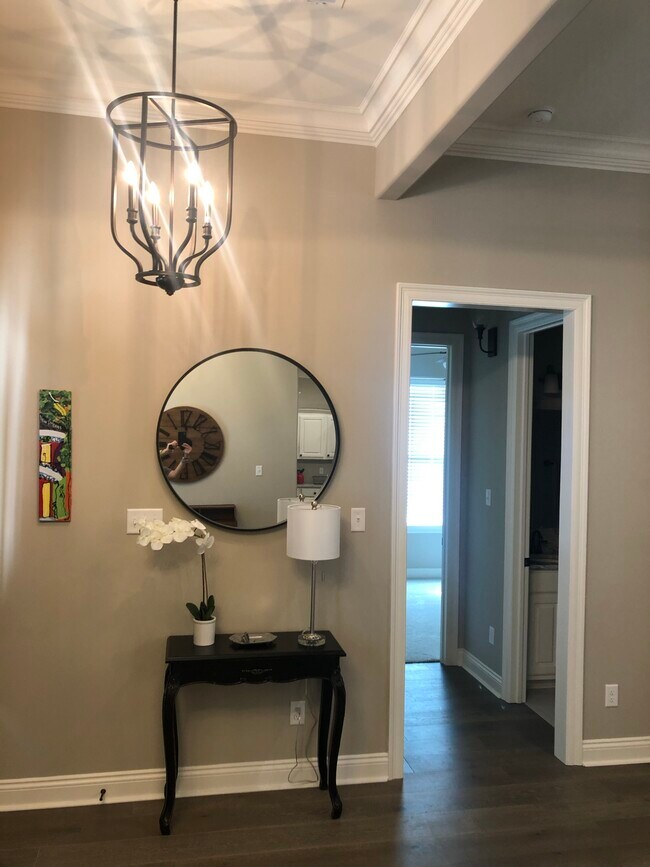 Building Photo - 5906 Settlers Dr