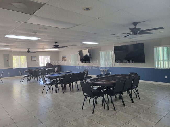 Building Photo - 4903 Myrtle Oak Dr