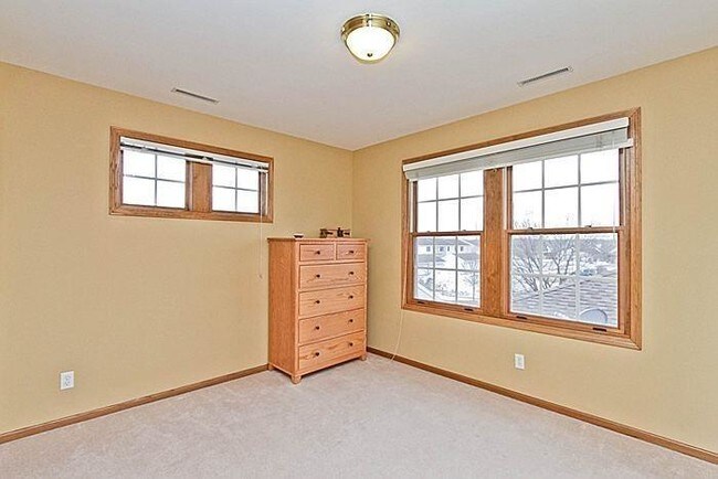 Building Photo - 2508 Eaton Ave.