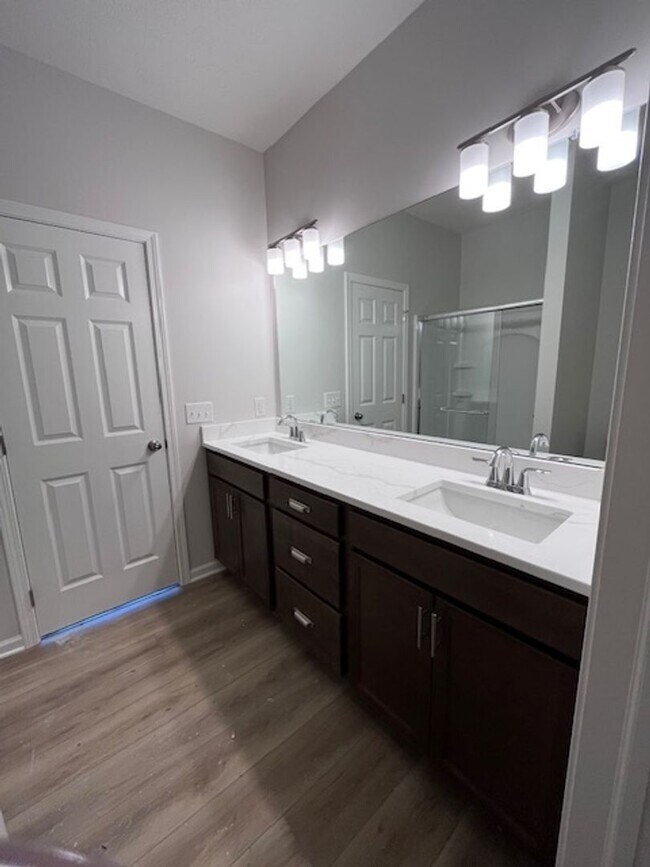 Building Photo - Fresh. Modern. Yours. New Ranch Home in Ar...