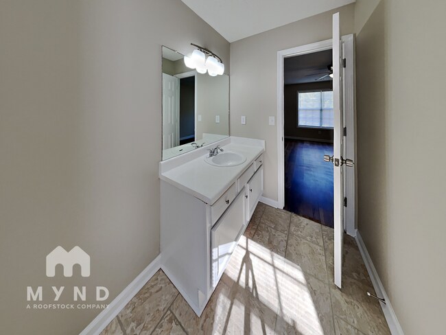 Building Photo - 89 Connie Dr