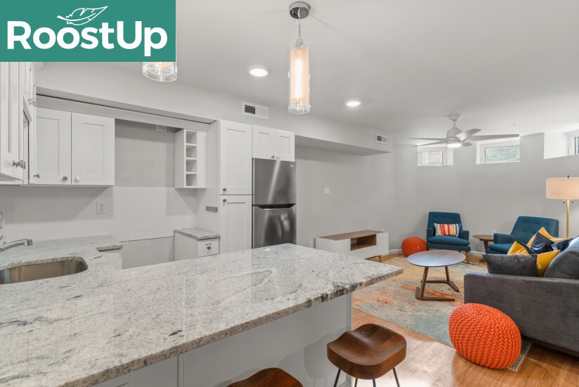 Building Photo - Furnished Bedroom with Private Bath in South Boston