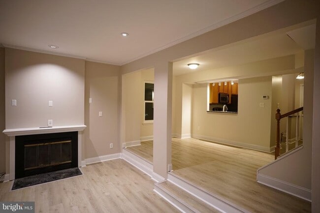 Building Photo - 6317 Early Glow Ct