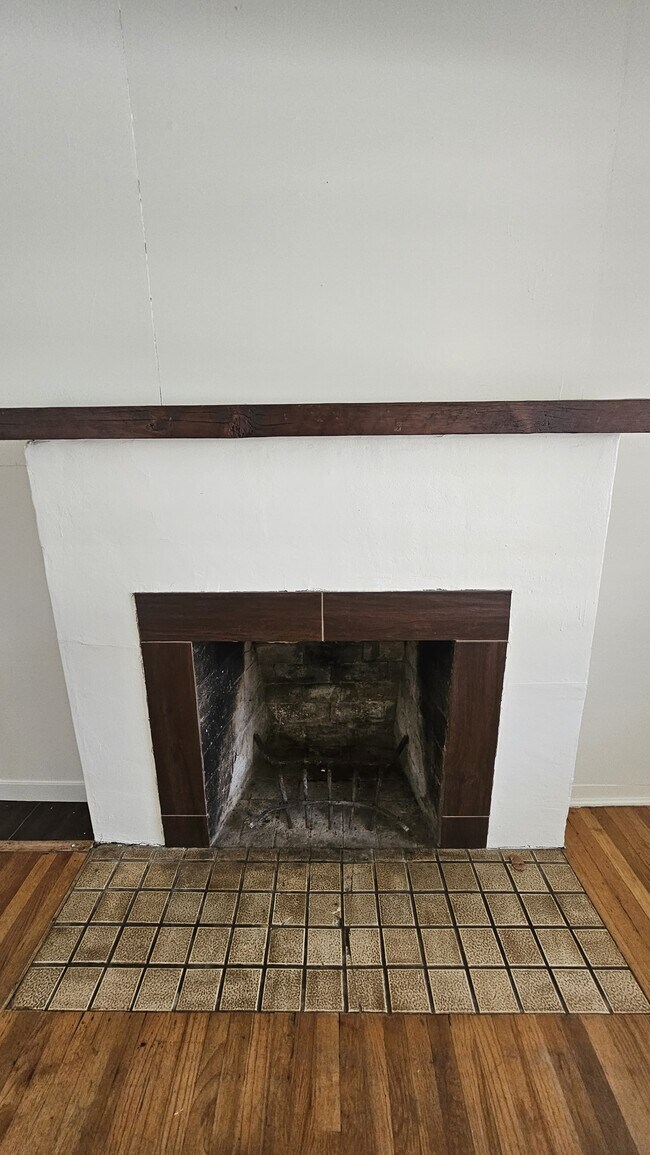 Building Photo - 2545 Nevada Ave