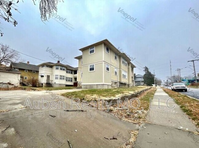 Building Photo - 5446 Harrison St