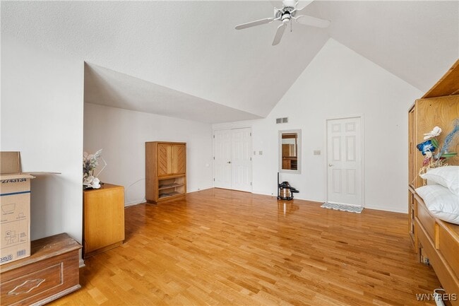 Building Photo - 66 Windsong Ct