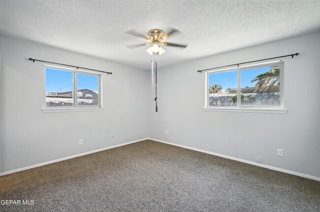Building Photo - 9674 Stonehaven Dr
