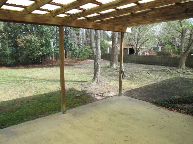 Building Photo - 112 Ramona Ave