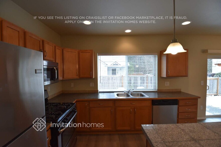 Building Photo - 15329 87th Ave E