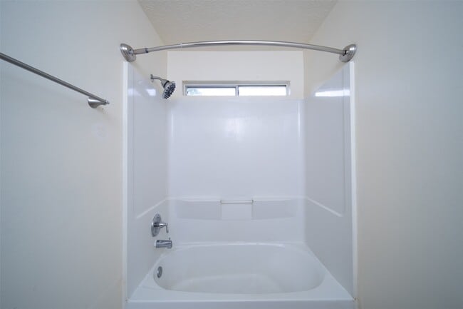 Building Photo - 11914 Rolling Stream Dr