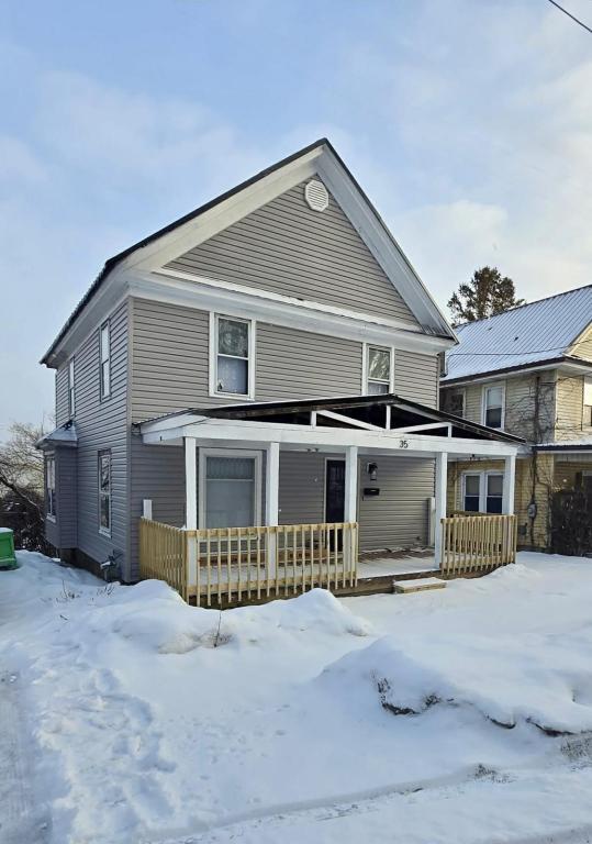 Building Photo - 35 Hess Ave