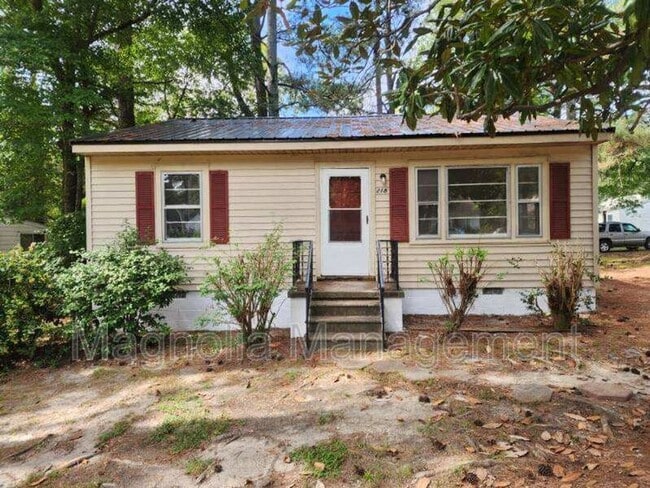 Primary Photo - 218 S Elizabeth St