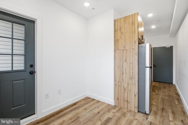Building Photo - 4243 Mantua Ave