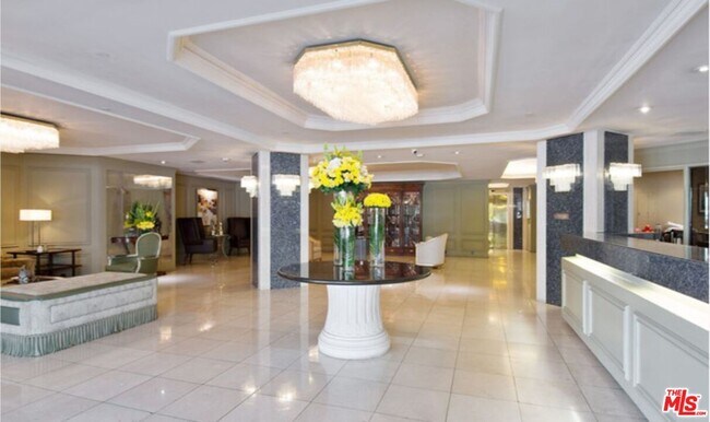 Building Photo - 10660 Wilshire Blvd