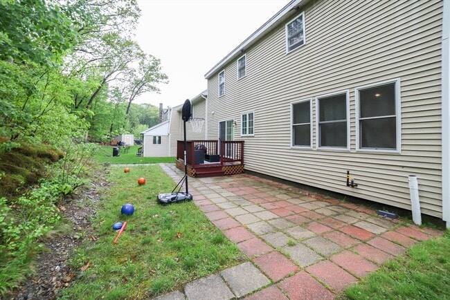 Building Photo - 21 Eaton Ave