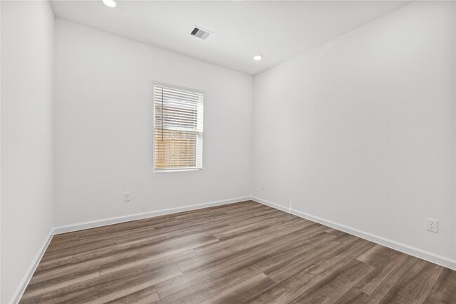 Building Photo - 27219 Leeward Jetty Dr