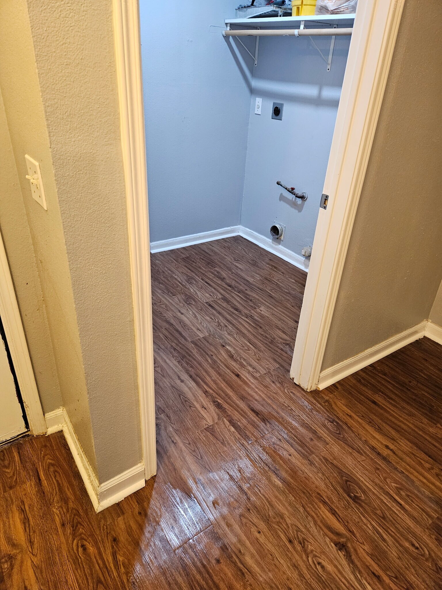 Laundry Room - 511 Brian Ln