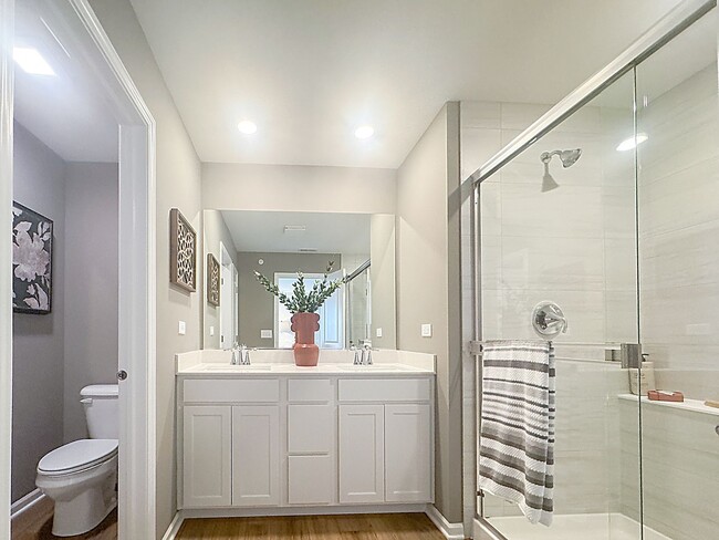 Building Photo - Brand new construction, end unit townhome!