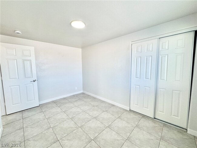 Building Photo - 1835 E Calvada Blvd