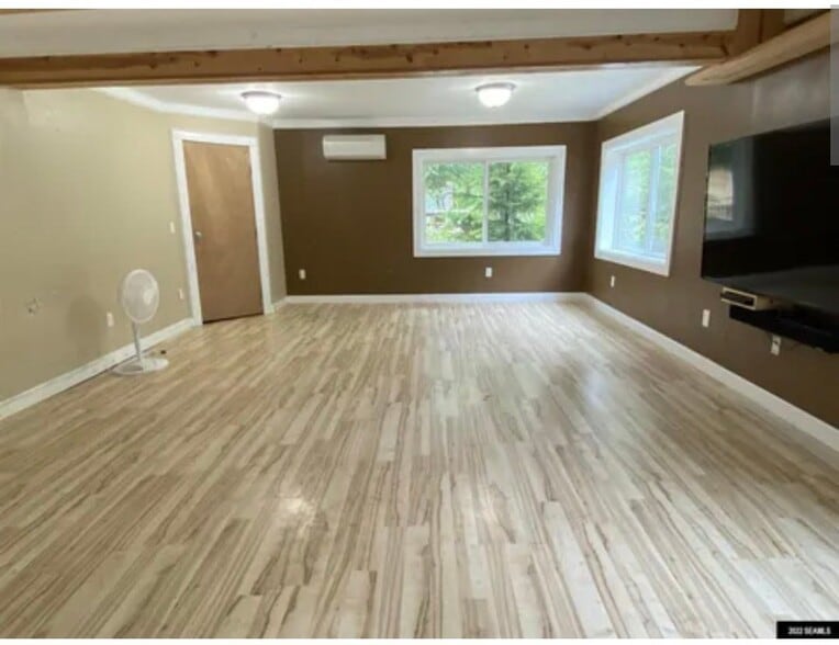 Building Photo - 759 Deermount St