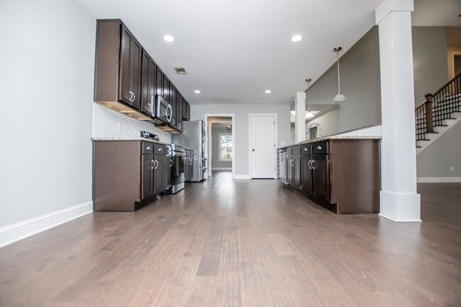 Building Photo - A Home To Grow In To