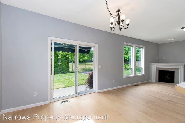 Building Photo - 5 br, 3 bath House - 21105 82nd ST E