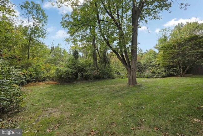 Building Photo - 156 Liberty Way
