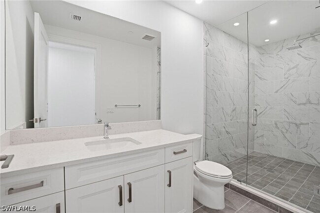 Building Photo - 4810 Pelican Colony Blvd
