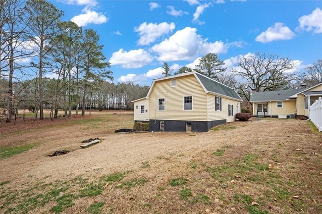 Building Photo - 14605 Cogburn Rd
