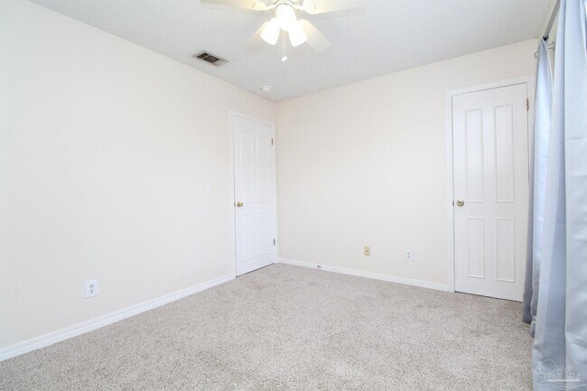 Building Photo - 10150 Vixen Pl