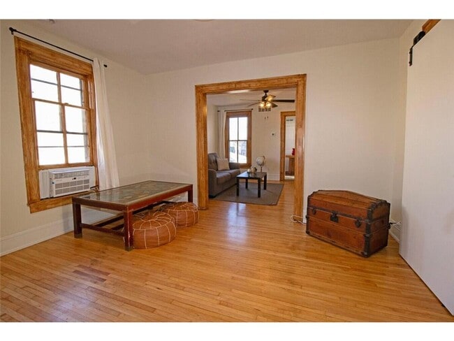 Building Photo - 1211 5th St NE