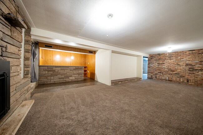 Building Photo - 4689 Morris Ln
