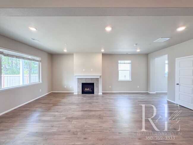 Building Photo - 1502 Baker Hts Lp