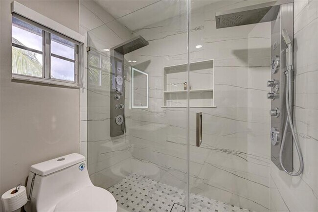 Building Photo - 14125 SW 167th Terrace