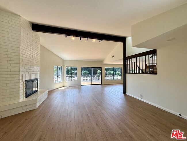 Building Photo - 7756 Sailboat Cir