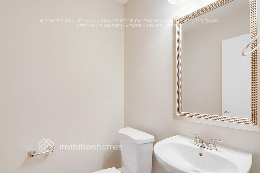 Building Photo - 516 Pebblestone Dr
