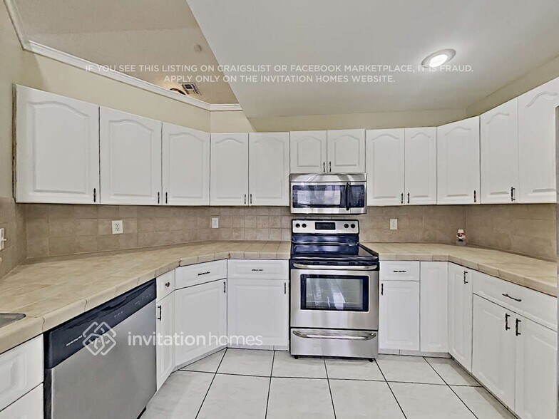 Building Photo - 2997 Myrtle Oak Cir