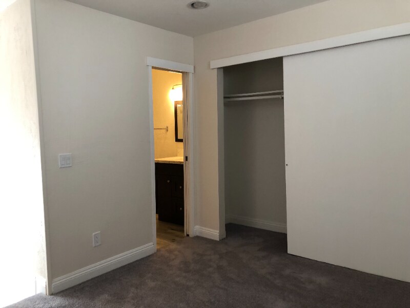 Building Photo - 22822 Azalia Ln
