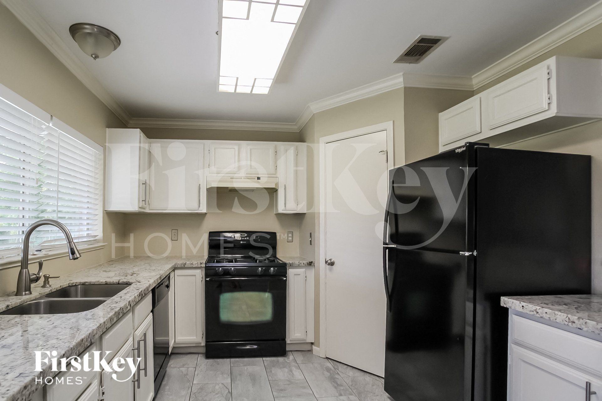 Building Photo - 12123 Flaxen Dr