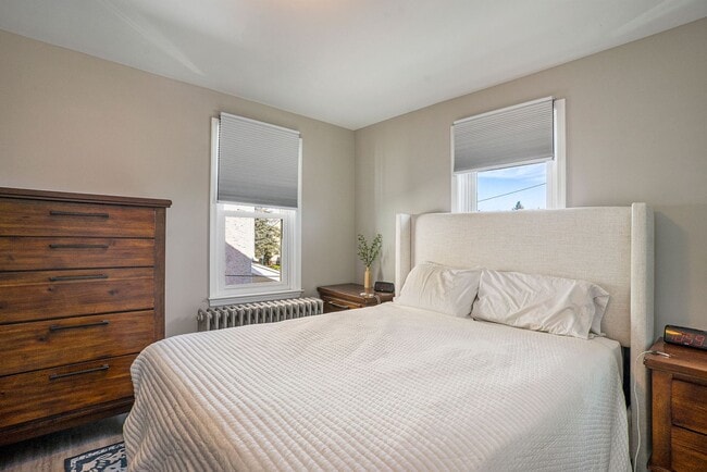 Building Photo - Beautiful 3 Bedroom Twin in Lansdale with garage $2,400/month