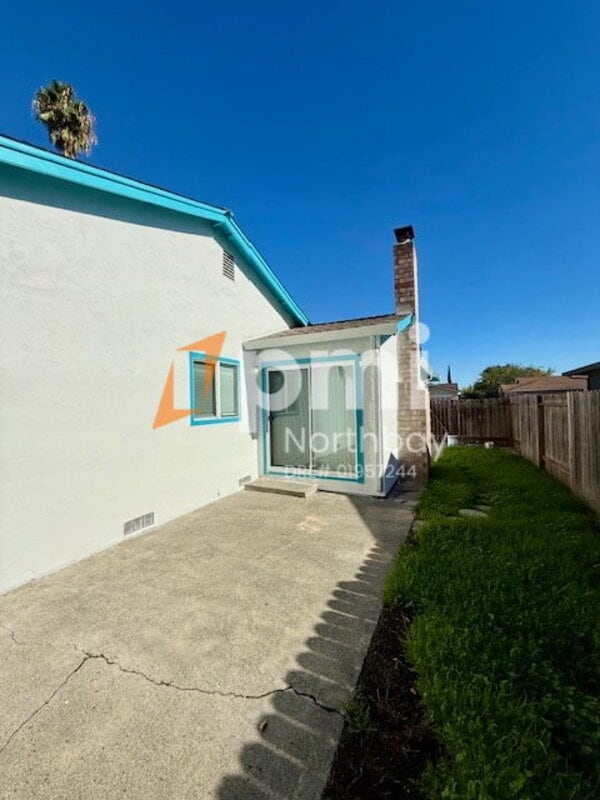 Building Photo - 808 Spoonbill Ln