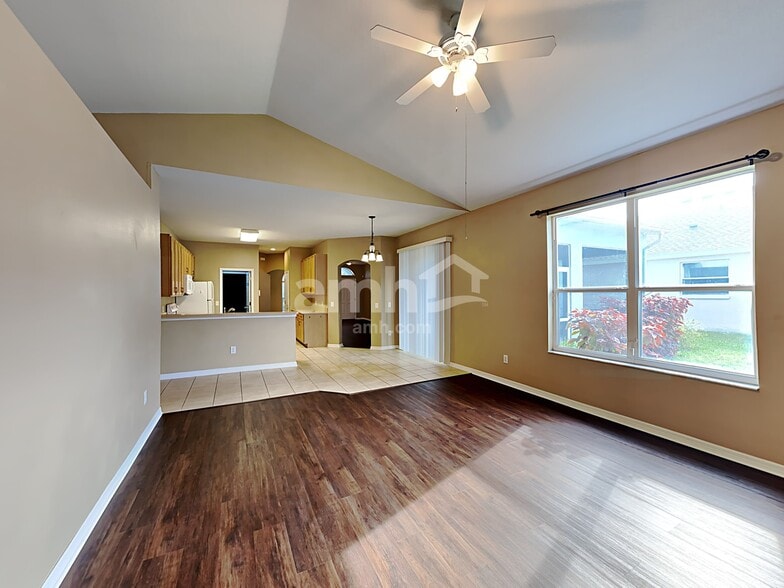 Building Photo - 1531 Kish Blvd