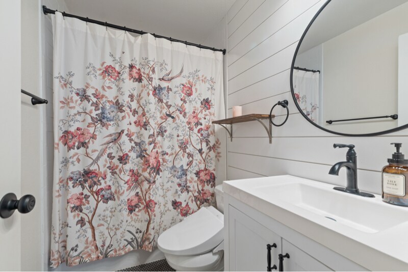 Building Photo - 8665 Strutter Way