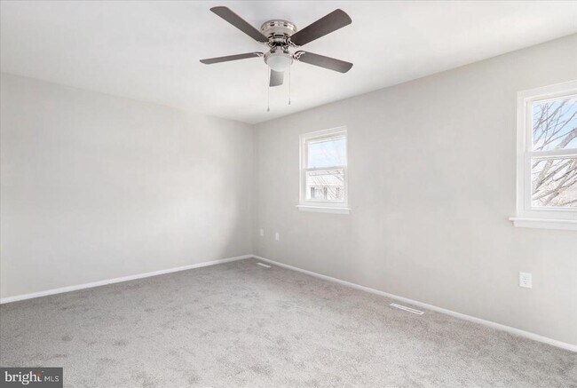 Building Photo - 256 Nathan Way