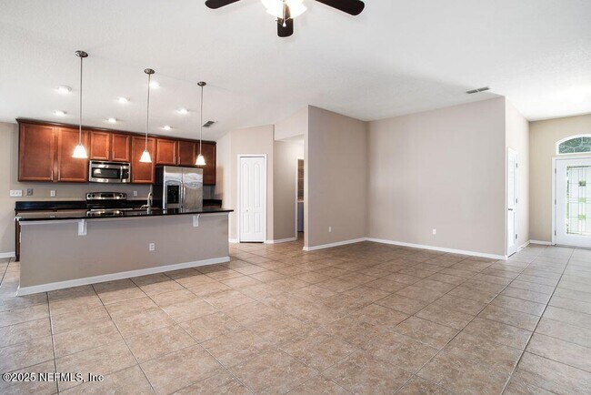 Building Photo - 3880 Great Falls Loop