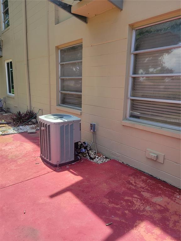 Building Photo - 2464 Australia Way E